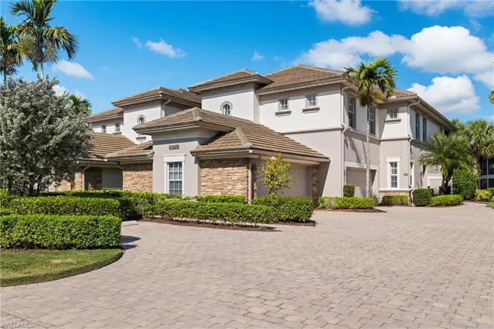 8775  Coastline  CT, Naples, FL 34120
