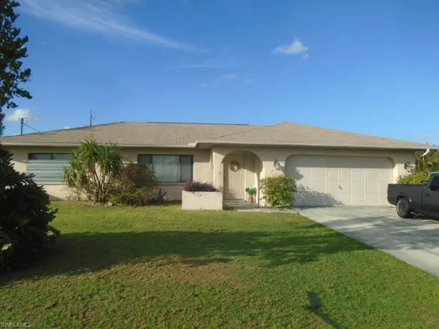 129 SW Trafalgar  PKWY, Cape Coral, FL 33991