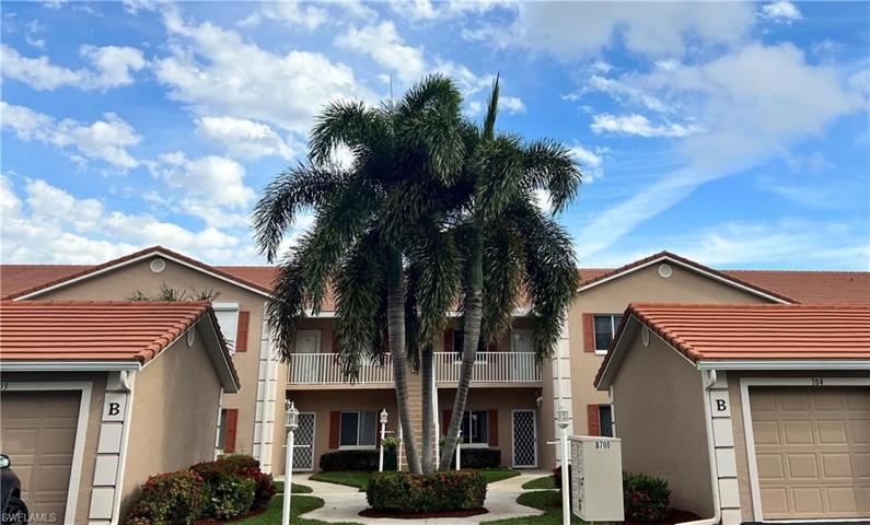 700 Saratoga CIR # 104, NAPLES FL 34104