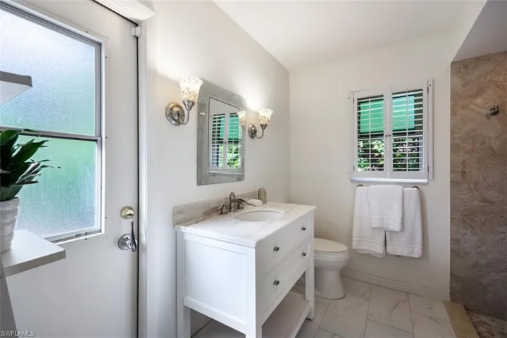 1030 Aqua Ln, Fort Myers, Florida 33919