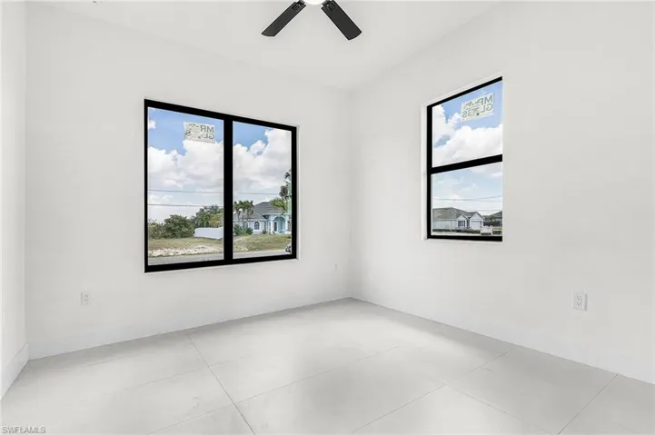 1322 NE 5th  PL, Cape Coral, FL 33909