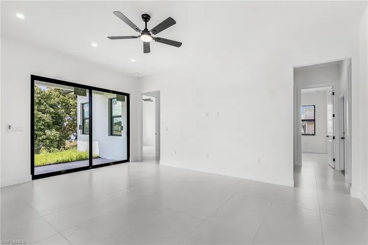 1322 NE 5th  PL, Cape Coral, FL 33909