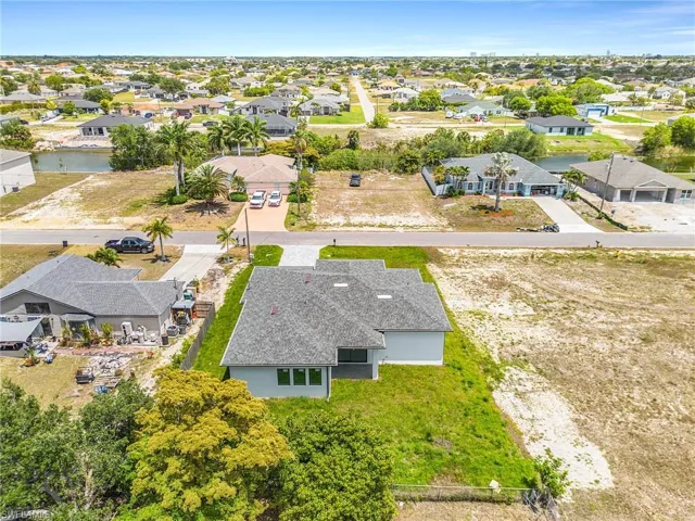 1322 NE 5th  PL, Cape Coral, FL 33909