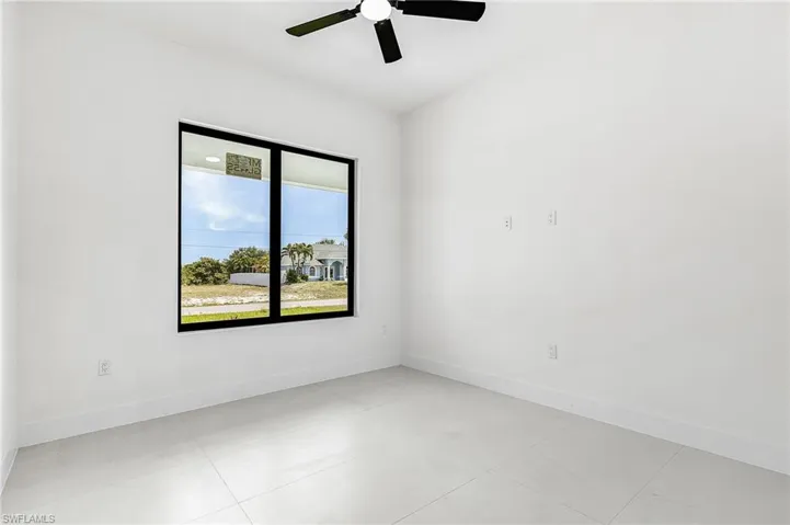 1322 NE 5th  PL, Cape Coral, FL 33909