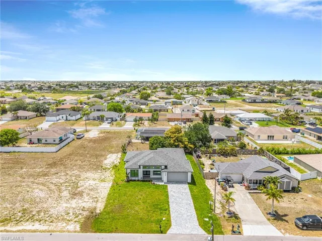 1322 NE 5th  PL, Cape Coral, FL 33909