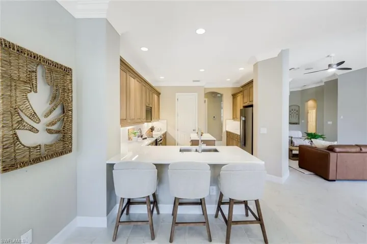 8810 Spinner Cove Ln, Naples, Florida 34120