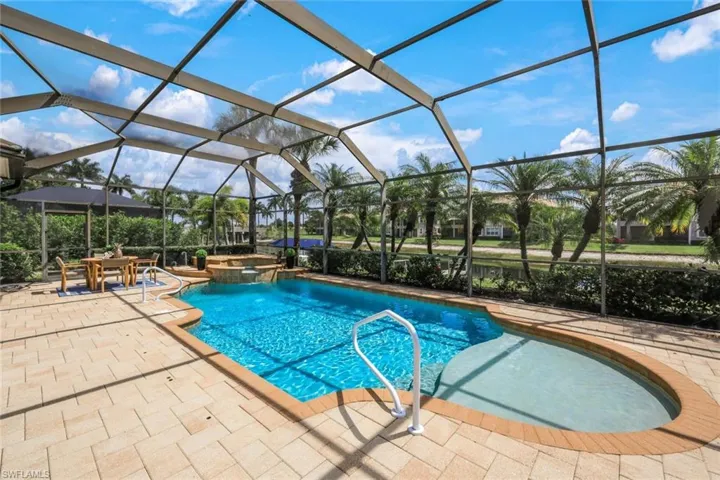 8810 Spinner Cove Ln, Naples, Florida 34120