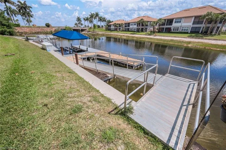 8810 Spinner Cove Ln, Naples, Florida 34120