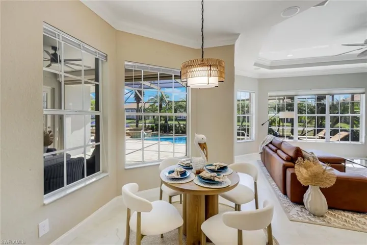 8810 Spinner Cove Ln, Naples, Florida 34120