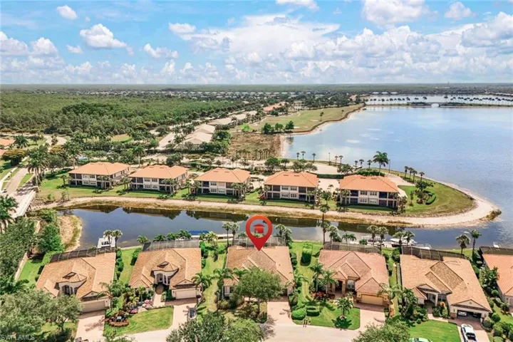 8810 Spinner Cove Ln, Naples, Florida 34120