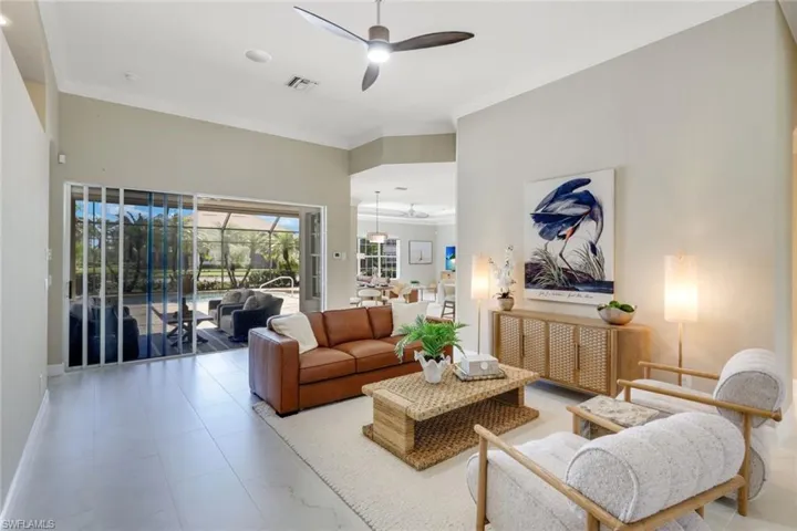 8810 Spinner Cove Ln, Naples, Florida 34120