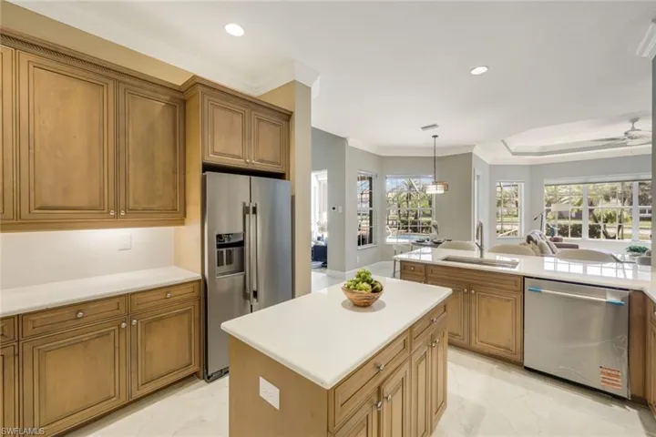 8810 Spinner Cove Ln, Naples, Florida 34120