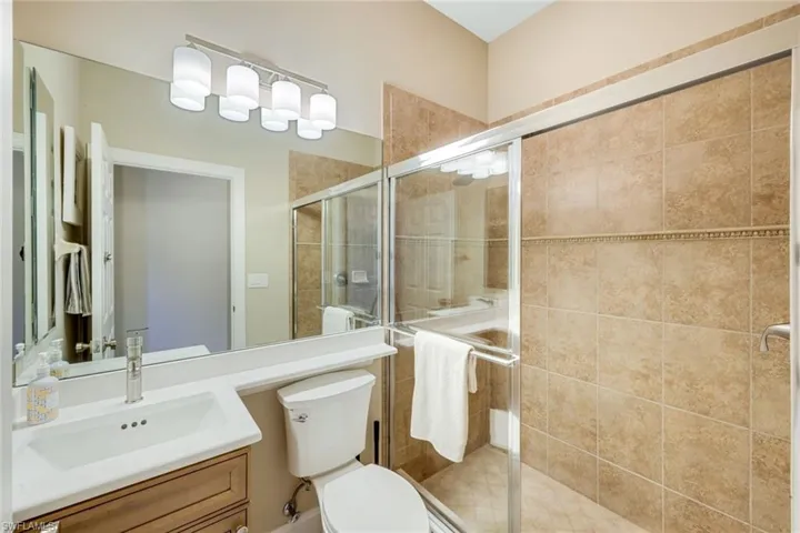 8810 Spinner Cove Ln, Naples, Florida 34120