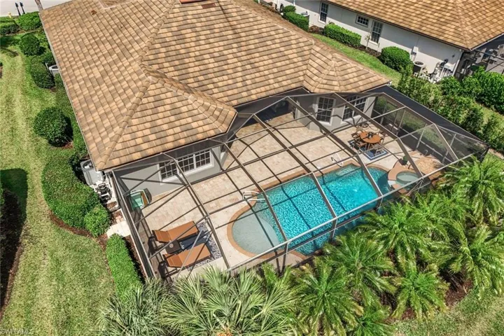 8810 Spinner Cove Ln, Naples, Florida 34120