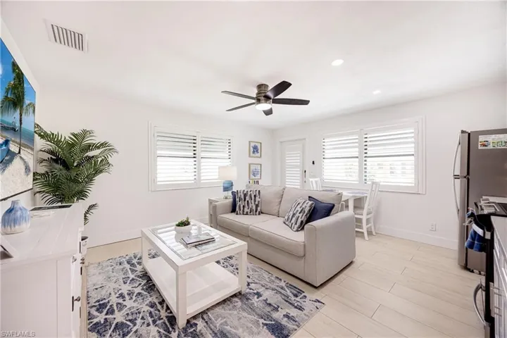 493 Willet Ave, Naples, Florida 34108