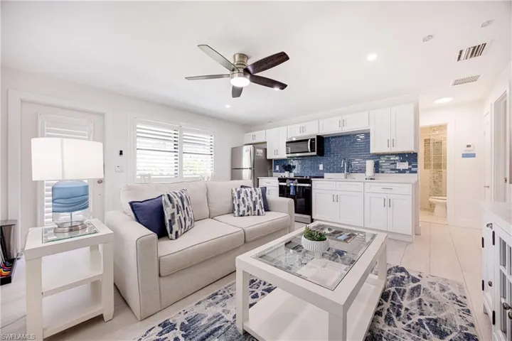 493 Willet Ave, Naples, Florida 34108