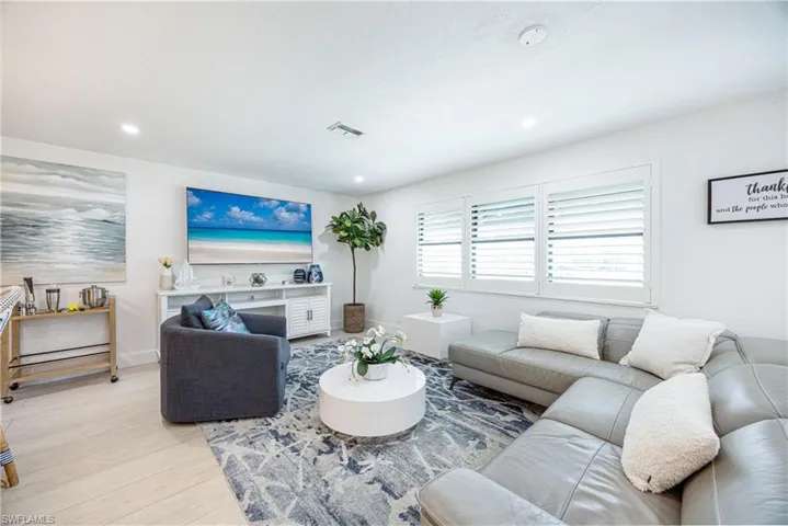 493 Willet Ave, Naples, Florida 34108