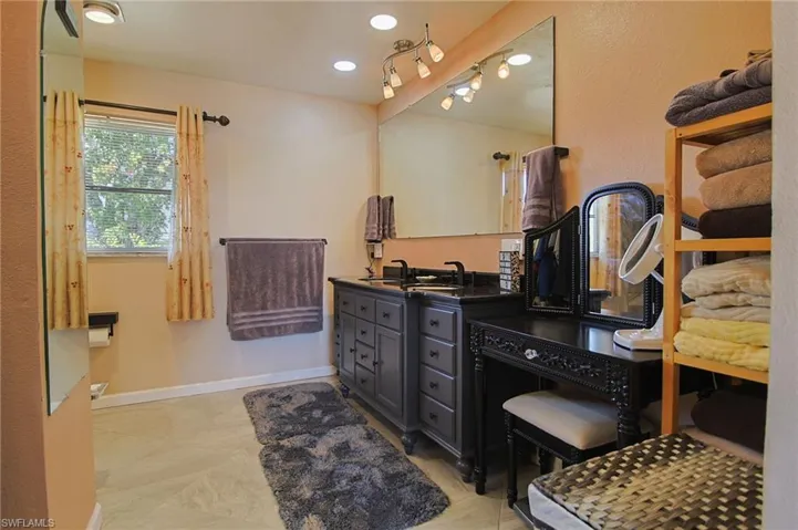 147 Coral Dr, Fort Myers, Florida 33905