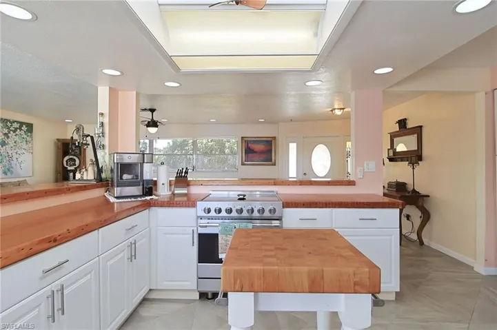 147 Coral Dr, Fort Myers, Florida 33905