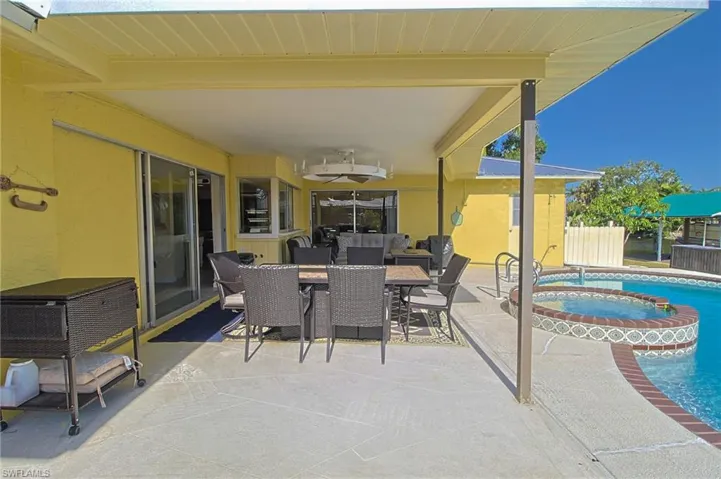 147 Coral Dr, Fort Myers, Florida 33905
