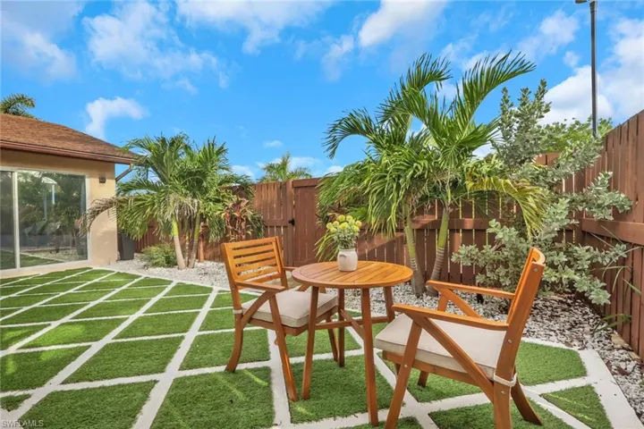 6303 Royal Woods Dr, Fort Myers, Florida 33908