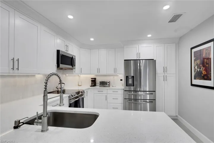 6303 Royal Woods Dr, Fort Myers, Florida 33908