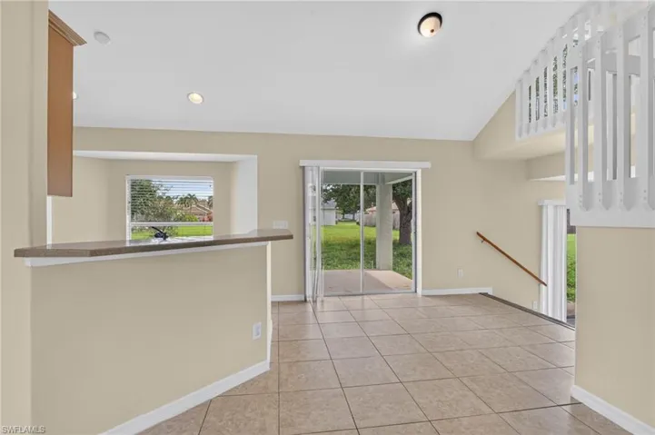 523 25th Ln, Cape Coral, Florida 33904