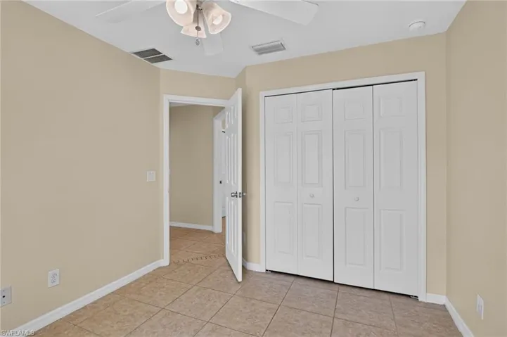 523 25th Ln, Cape Coral, Florida 33904