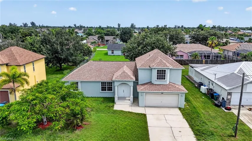 523 25th Ln, Cape Coral, Florida 33904