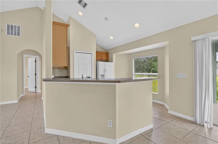523 25th Ln, Cape Coral, Florida 33904