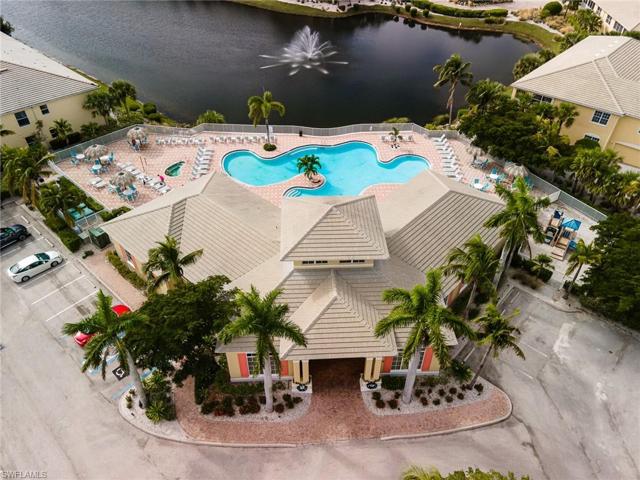 Aerial view of Lakefront Clubhouse & amenities