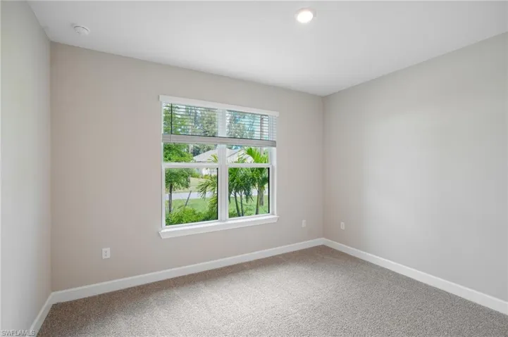125 SW 34th Avenue ~ Ready Now