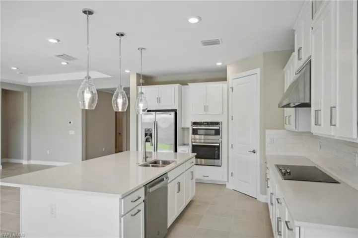 125 SW 34th Avenue ~ Ready Now