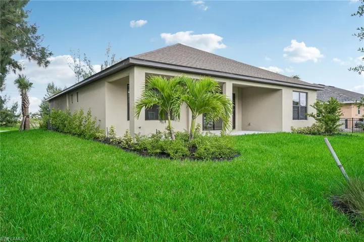 125 SW 34th Avenue ~ Ready Now