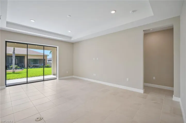 125 SW 34th Avenue ~ Ready Now