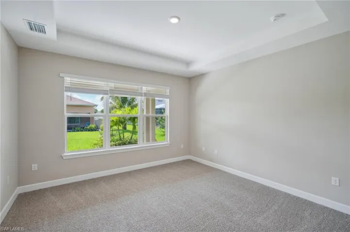 125 SW 34th Avenue ~ Ready Now