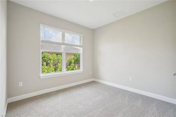 125 SW 34th Avenue ~ Ready Now