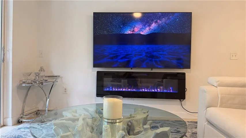1200 Reserve Way 103, Naples, Florida 34105