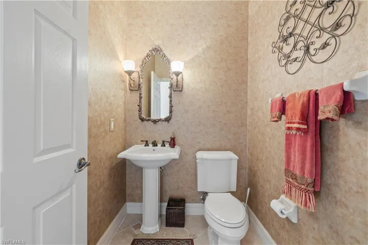 20660  Dennisport  LN, North Fort Myers, FL 33917