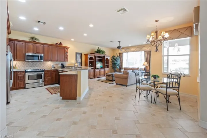 20660  Dennisport  LN, North Fort Myers, FL 33917