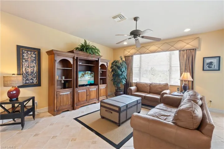 20660  Dennisport  LN, North Fort Myers, FL 33917