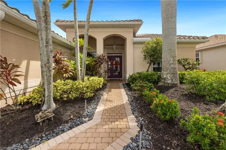 20660  Dennisport  LN, North Fort Myers, FL 33917
