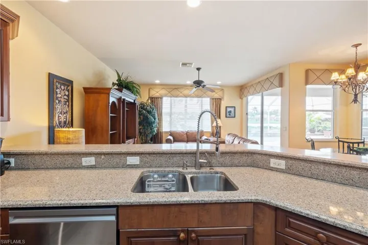 20660  Dennisport  LN, North Fort Myers, FL 33917