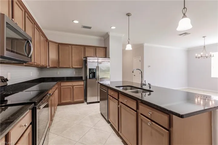 1982  Fairmont  LN, Naples, FL 34120