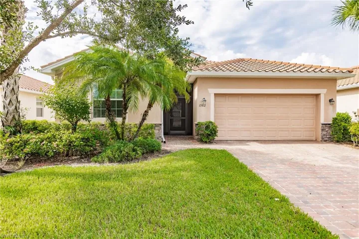 1982  Fairmont  LN, Naples, FL 34120