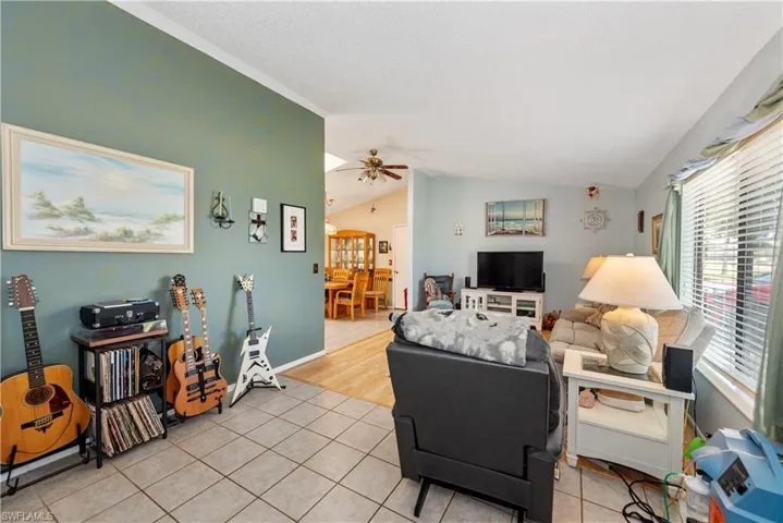 171 Se 4th St, Cape Coral, Florida 33990