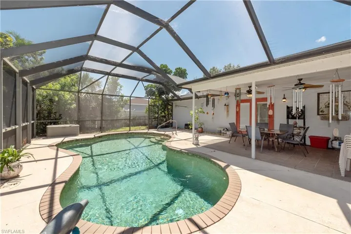 171 Se 4th St, Cape Coral, Florida 33990