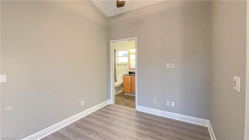 7602  Citrus Hill  LN, Naples, FL 34109