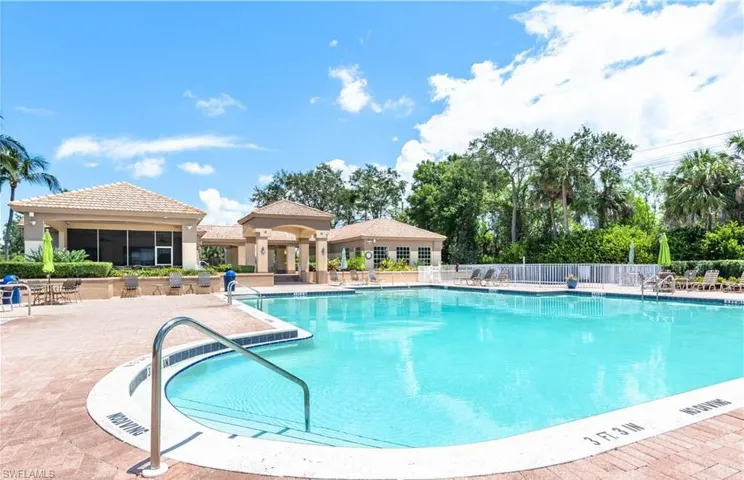 7602  Citrus Hill  LN, Naples, FL 34109