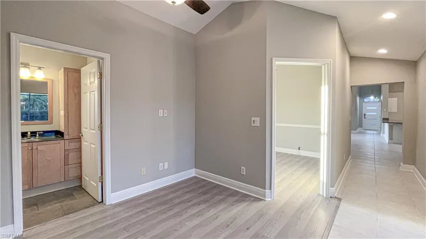7602  Citrus Hill  LN, Naples, FL 34109
